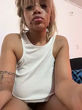 meliAngelical Adlı Modelin Canlı XXX Sohbeti