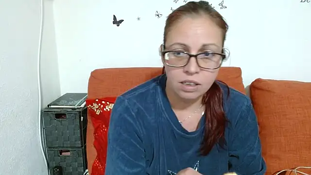 Chat XXX en directo de LadyHellene