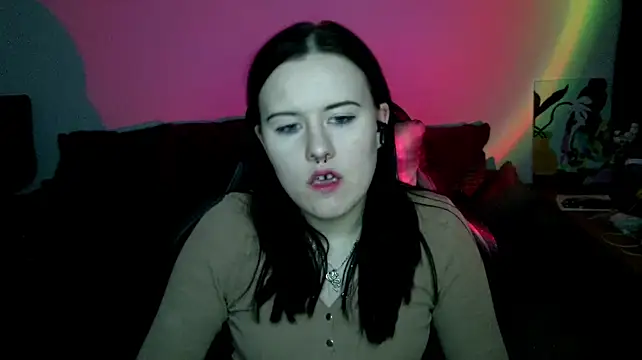 KattieOvdenk Chat XXX live