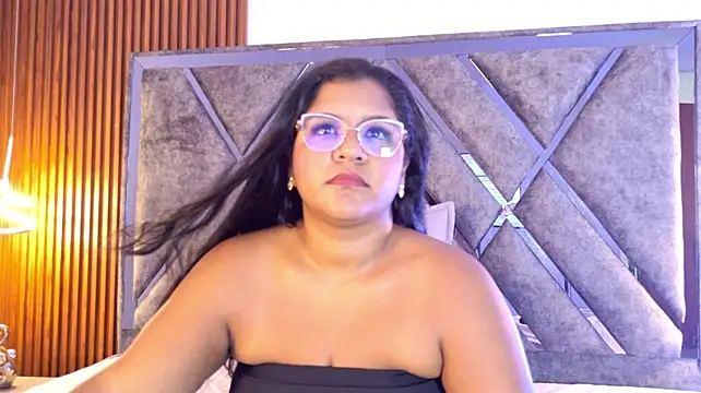 Slutty_Vicky Live XXX-chat