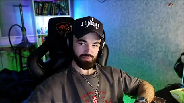 Chat XXX en directo de _Serious_Man