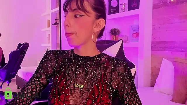 Chatroom XXX en direct de candy_summer28