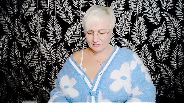دردشة Olivia_playful الجنسية المباشرة