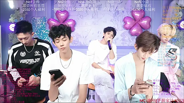 Zouzouboy-001's Live XXX Chat
