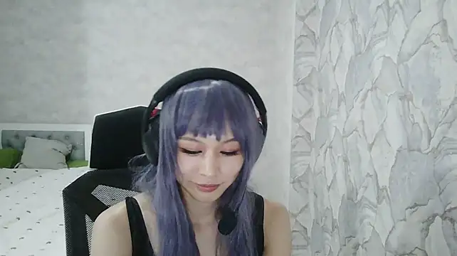 JacklynGingrich's Live Chat Room