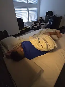 bigGirth4u webkamerás műsora