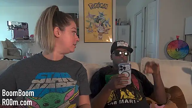 boomboomr00m's Live XXX Chat