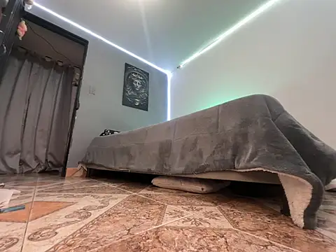 Chat XXX Live alejo_cute