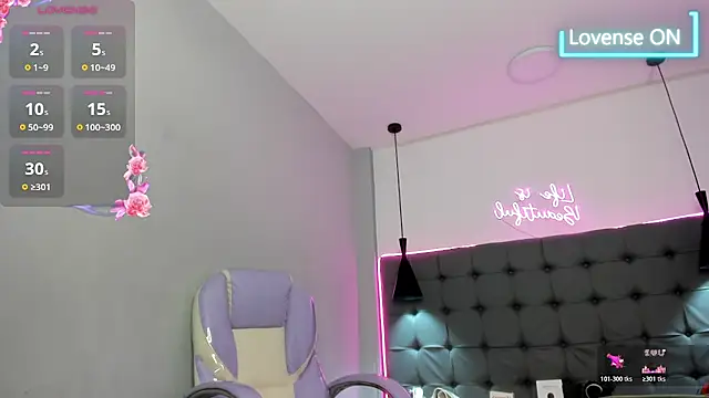 scarletcherry18's Live XXX Chat