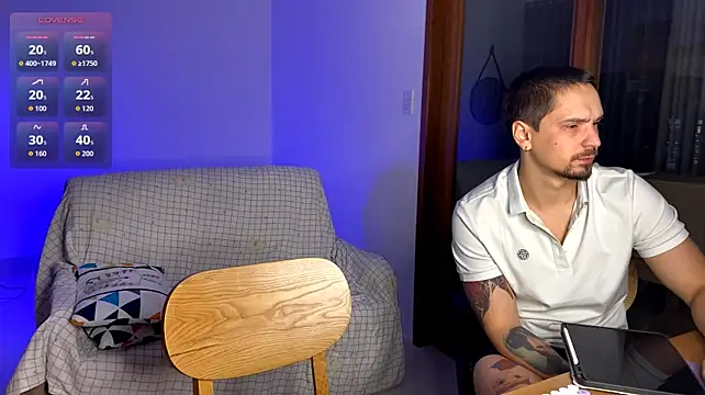 XXX chat uživo modela INSOMNIA_strip