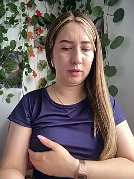suzy-111 XXX чат на живо