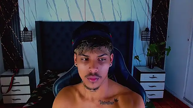 Angel_foxc13: απευθείας συνομιλία ΧΧΧ