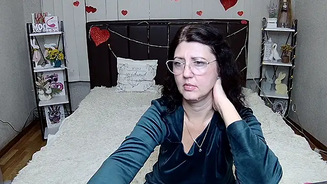 RoseHille's Live XXX Chat