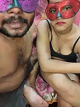PUNJABICOUPLE09 Adlı Modelin Canlı XXX Sohbeti