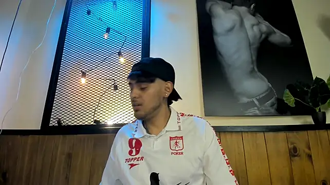 Chat +18 de Markk_Angel ao vivo