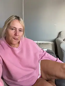 دردشة Blondnboujee53 الجنسية المباشرة
