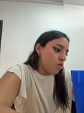 MeggyMae_'s Live XXX Chat