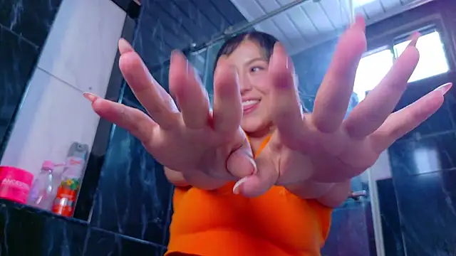 Chat +18 de LilithSmiith ao vivo