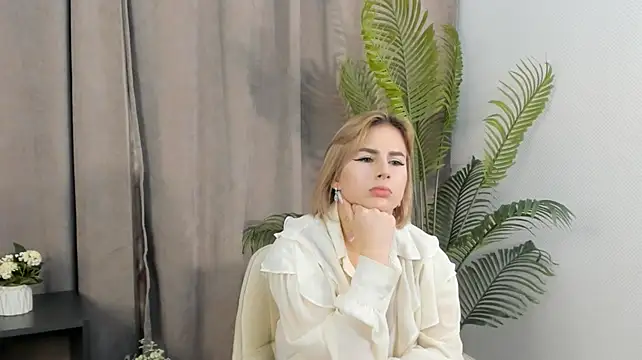 CarmelitaRamella Chat XXX in diretta