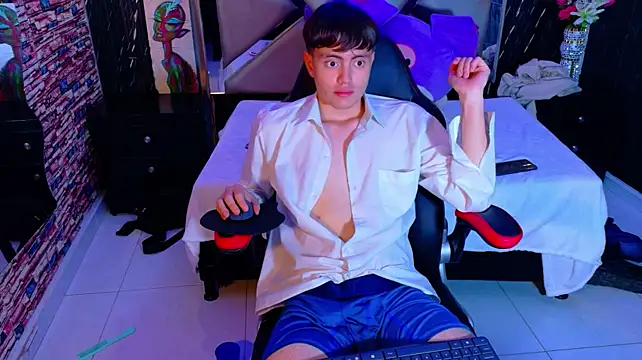 Brian_Montes' Live XXX Chat
