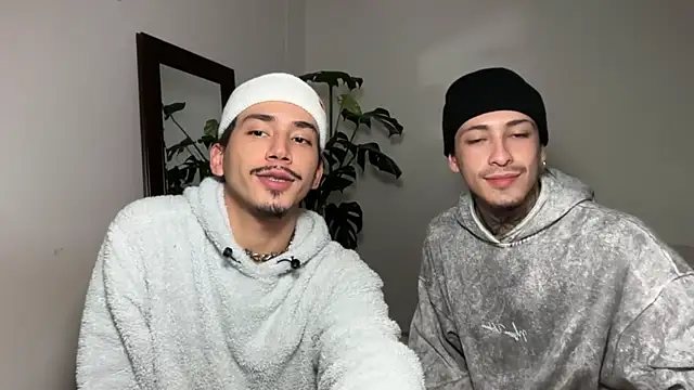 Chat +18 de Noah_and_Steven ao vivo