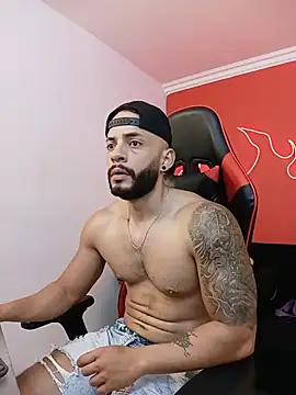 Mike_savage3 Adlı Modelin Canlı XXX Sohbeti