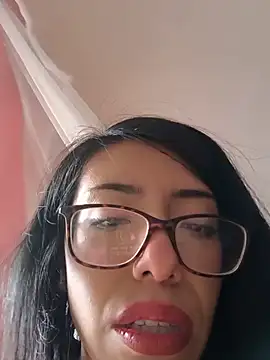 Chat +18 de Baby_Tamy ao vivo