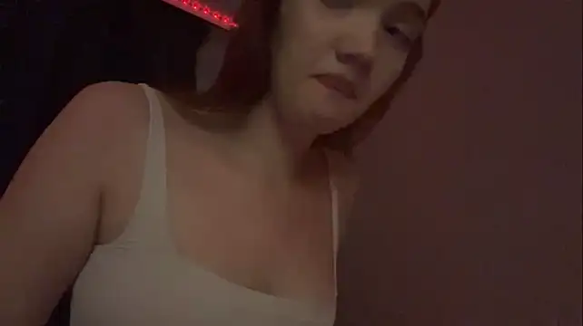 Chat +18 de TattlingEra ao vivo