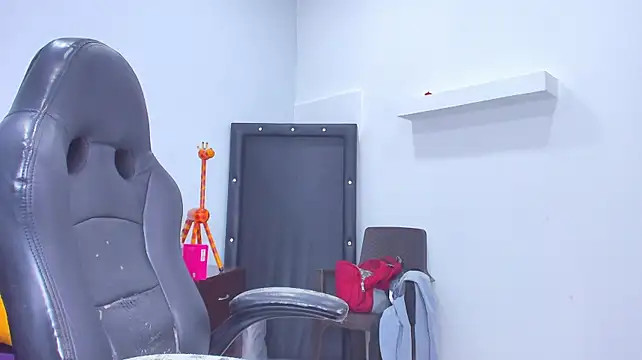 Chat +18 de Hadde_multisquirt ao vivo