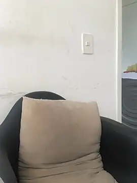 XXX chat uživo modela heavydick22cm