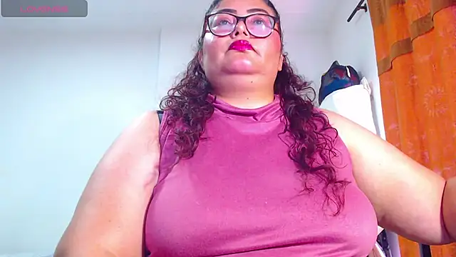 ashelymalefica élő XXX-chatje