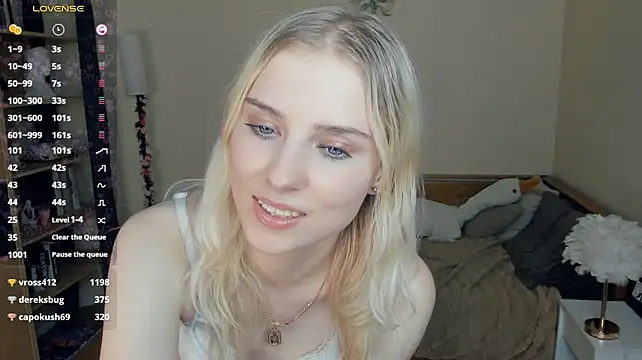 Chat +18 de LaynePingitore ao vivo