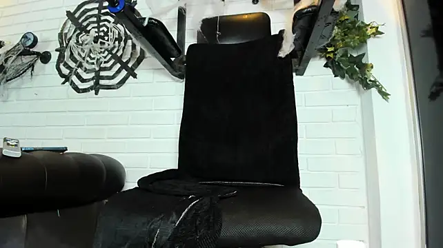 ItaloMoore Live XXX Chat