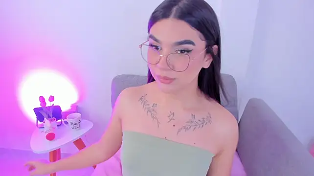 Chat +18 de RoseCassie ao vivo