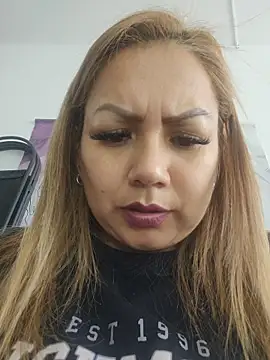 -Zoe-1n Live XXX chat