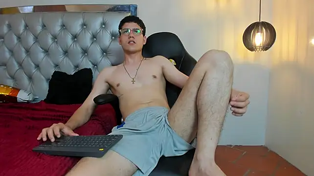 luca_white 现场XXX聊天