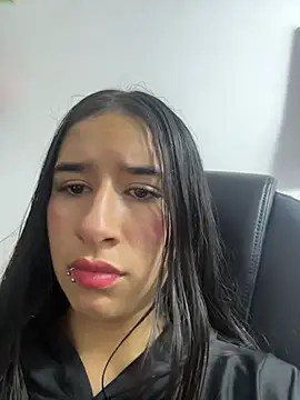 Czat XXX na żywo – LilyRossi_