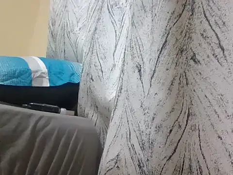 petite_bunnie's Live XXX Chat