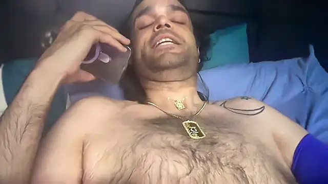 icebergslim281n Live XXX chat