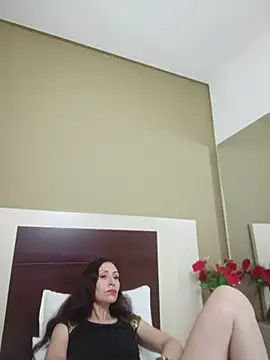 Chat +18 de AliceRossi ao vivo