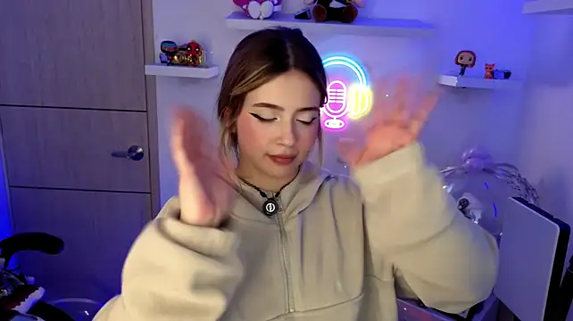 EmilyMiller_ 现场XXX聊天