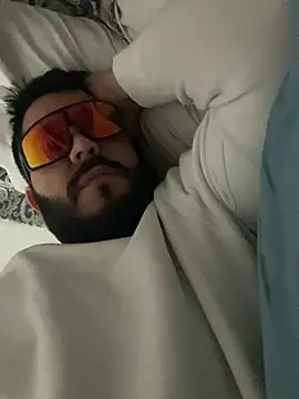 GLOGLOGLOOOO's Live XXX Chat