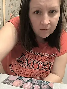 Milla-23 Live XXX-Chat
