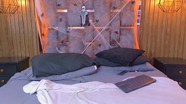 XXX chat uživo modela Dean_aimee