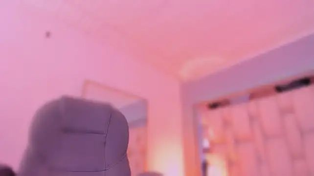 แชท XXX สดของ AishaKassandra