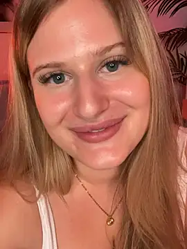 Ellieblessom's Live XXX Chat