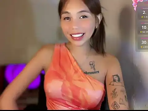 _petitegirlx69_'s Live XXX Chat