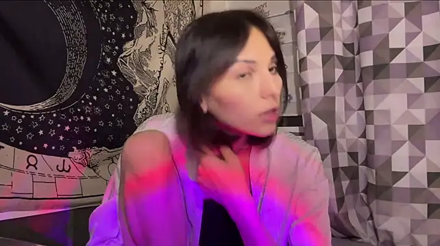 Chatroom XXX en direct de SweetFemBoyy