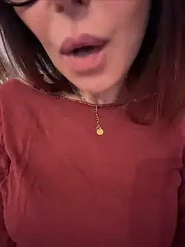 Cherryschiodisegarsi Chat XXX in diretta