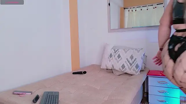 Živý XXX chat KiimBrooks